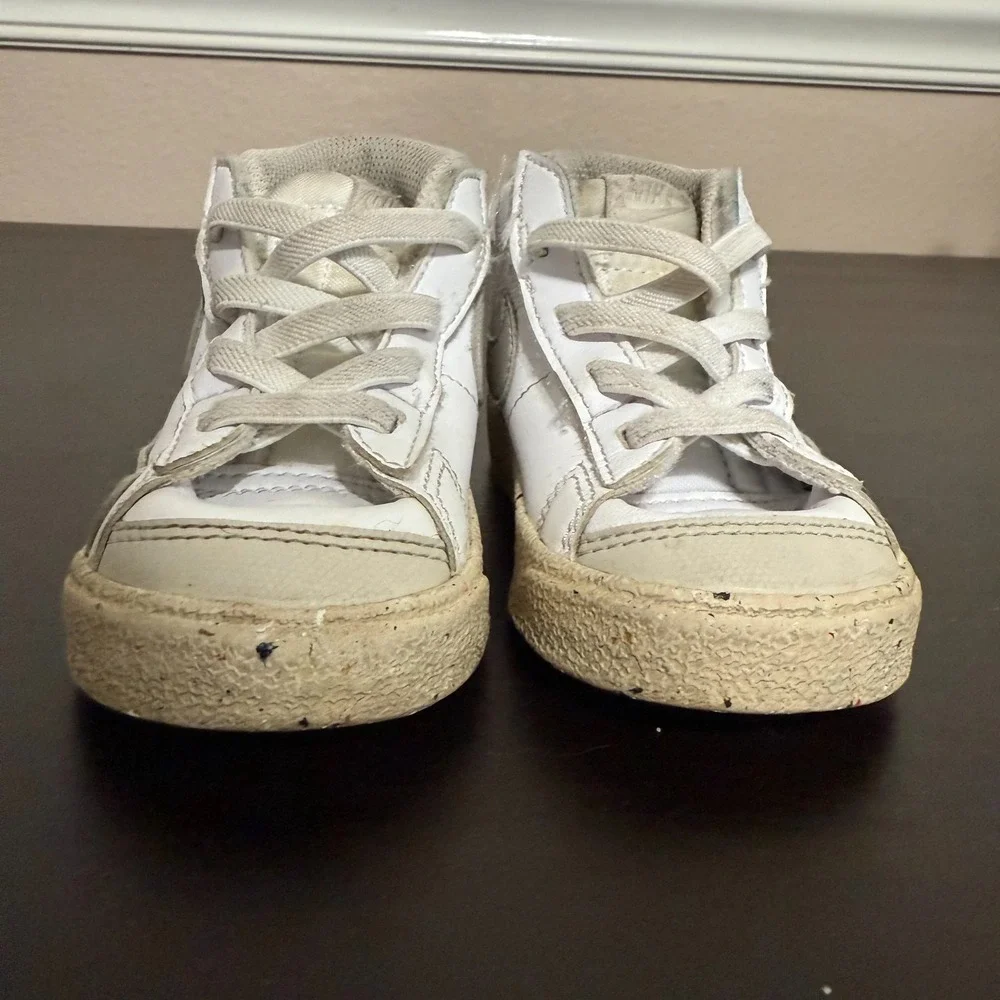 Nike Blazer Mid '77 Sneakers Toddler 6 White Beige Leather Lace-Up Classic Shoes